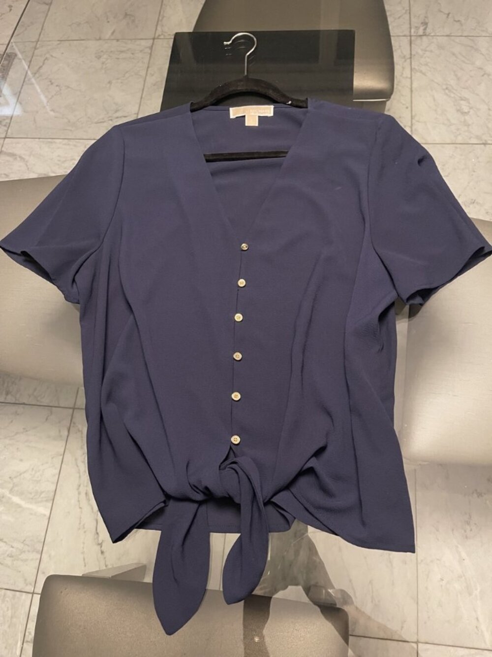 Michael Kors Navy V-Neck Button Front Tie Waist Blouse Sz L $120 Retail